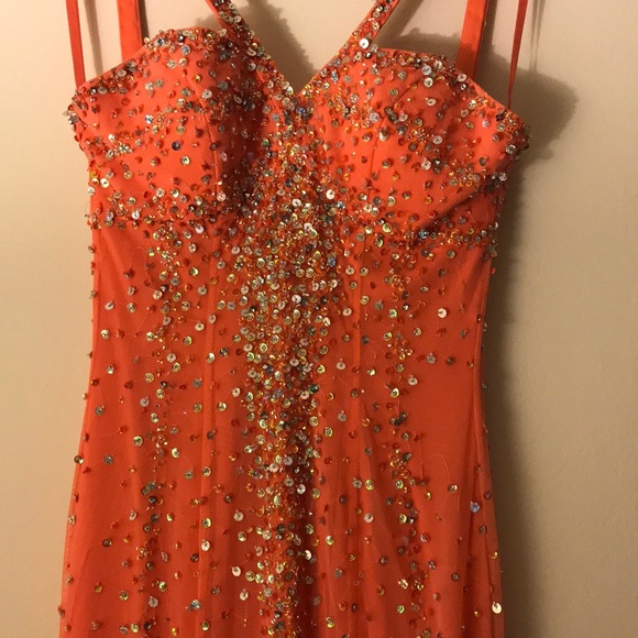 Prom dress! Gold sequins sewn all over! - Picture 2 of 8